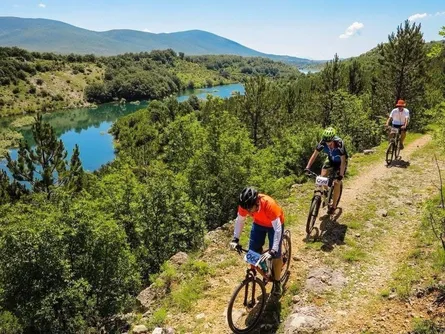 Rennradfahren in Kroatien: Routen, Anstiege und Trainingstipps (2026)