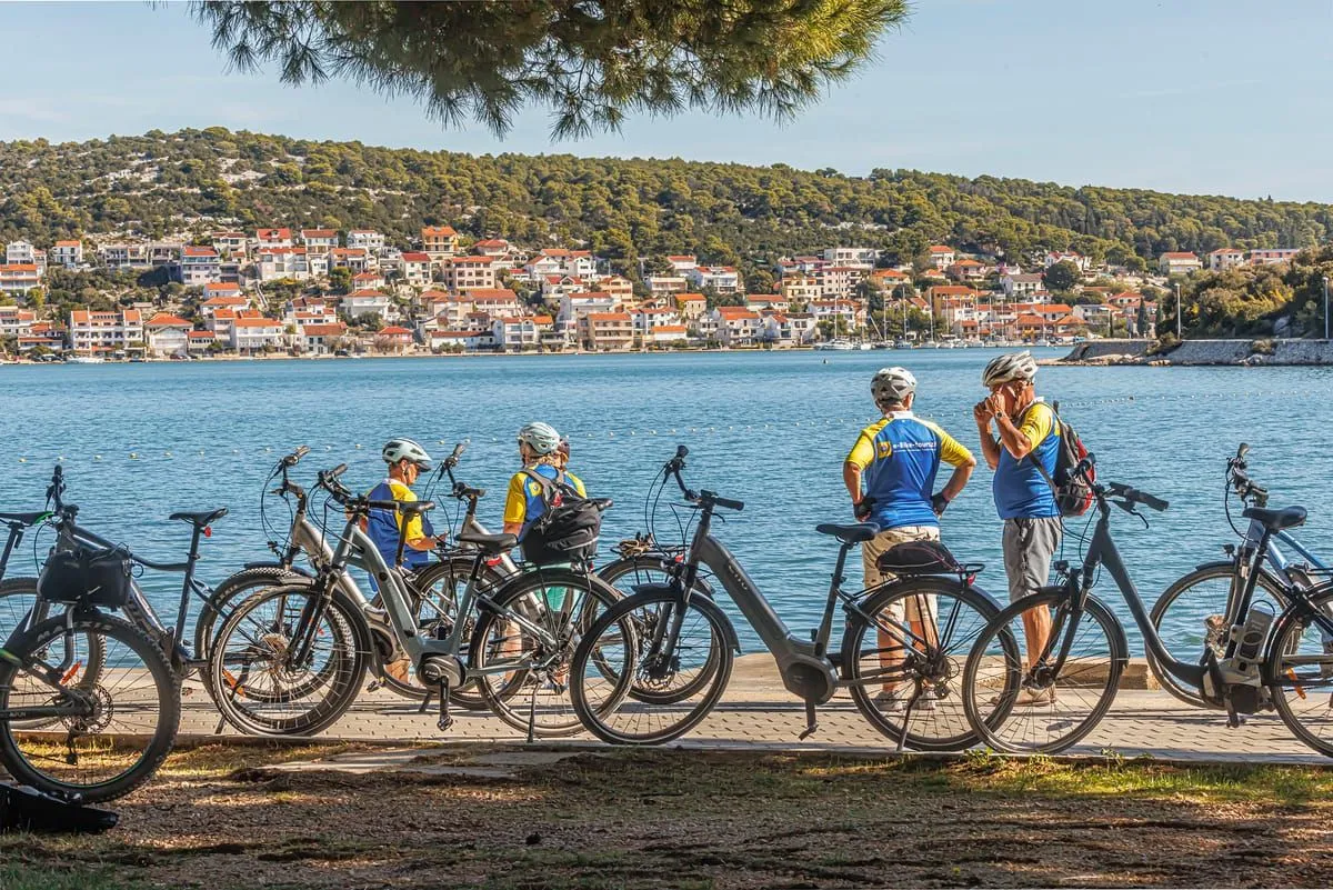 Radfahren auf Murter: Die besten Touren rund um die Insel 2026