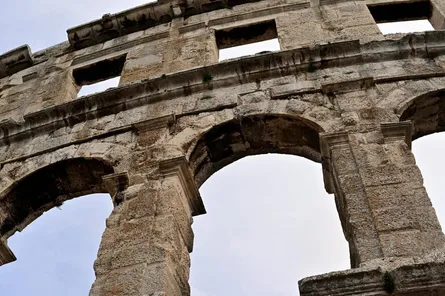 Flughafen Pula Transfer: Vom PUY ans Ziel in Istrien (2026)