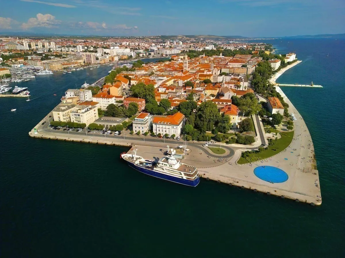 Gravel Biking in Kroatien: Die 12 besten Routen für Schotterpisten-Fans (2026)