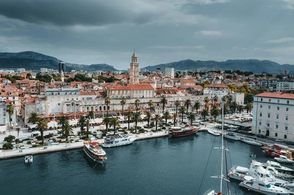 Parken in Split 2026: Zonen, Preise & Geheimtipps der Locals