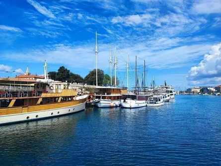 Parken in Zadar 2026: Zonen, Preise & kostenlose Alternativen