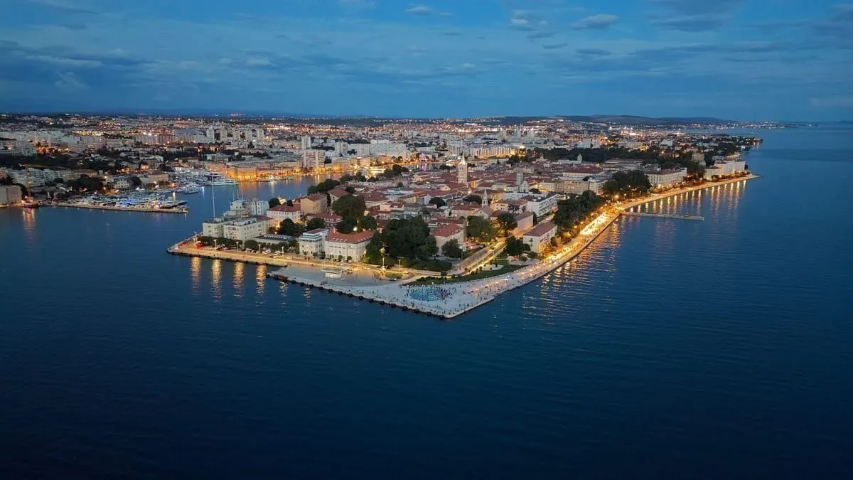 Teambuilding in Zadar: das unterschätzte Ziel, das sich fast von selbst organisiert (2026)
