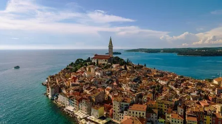 Parken in Trogir 2026: Alle Parkplätze, Preise & die besten Strategien