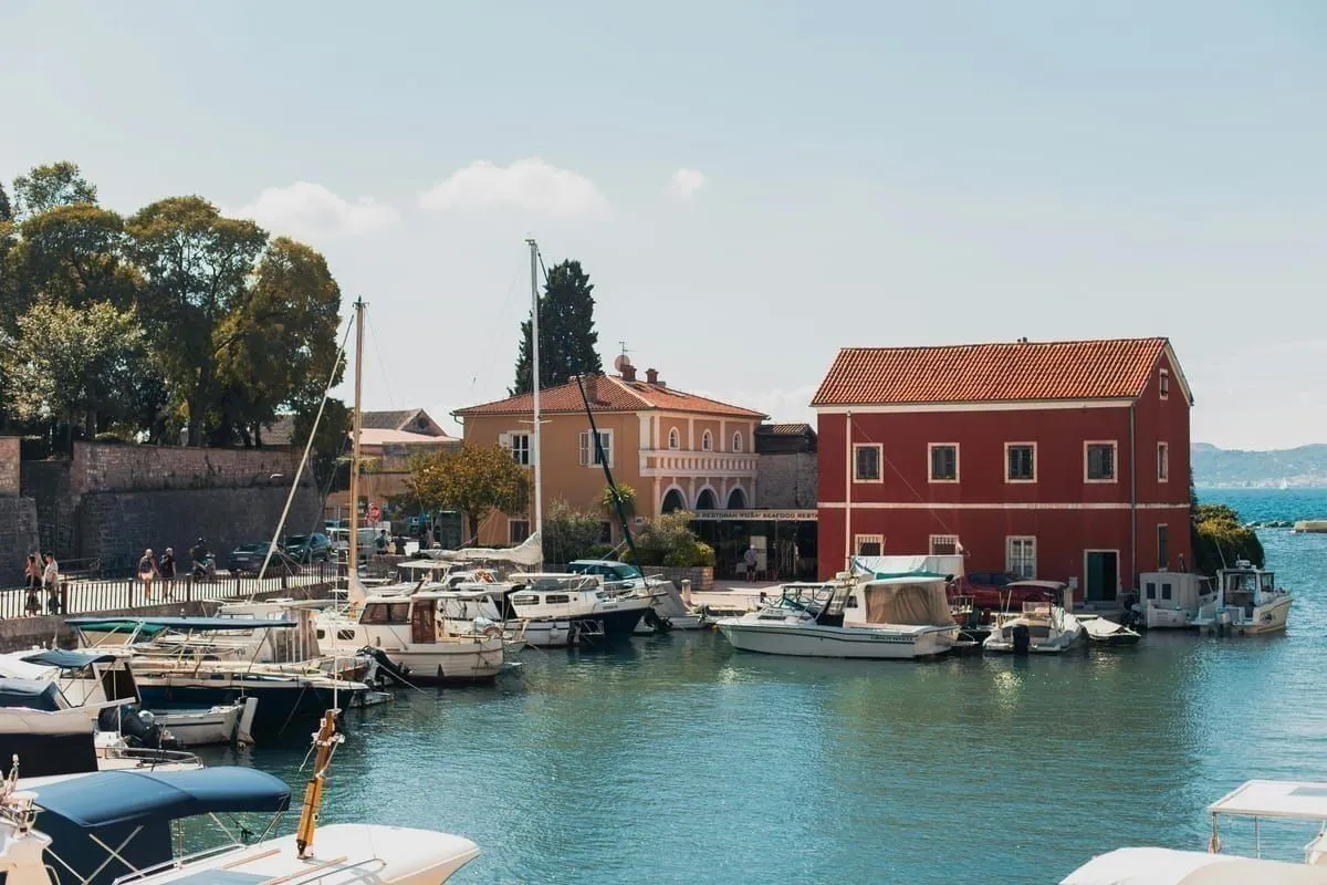 Radtouren am Velebit: Über die Meisterstraße ans Meer (2026)