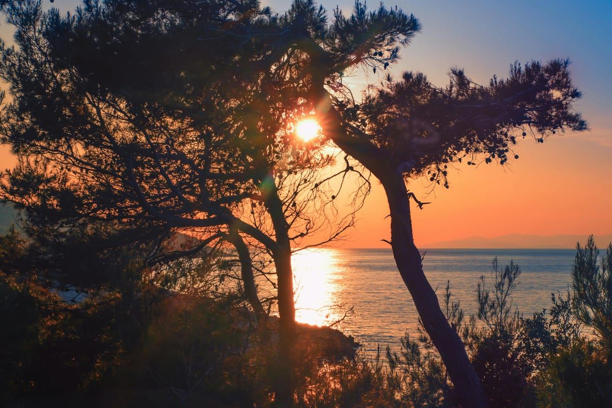 Katamaran vor der kroatischen Küste