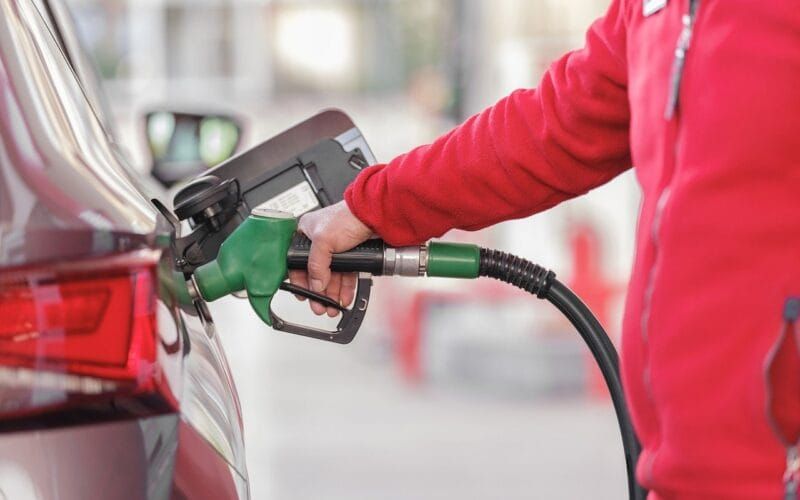 INA-Tankstelle in Kroatien bei Tag