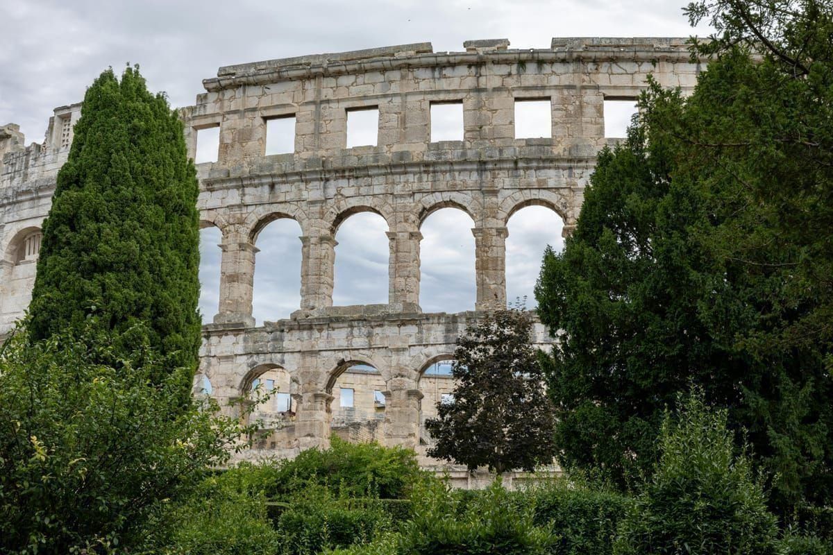 Karte und Lage des Flughafens Pula in Istrien