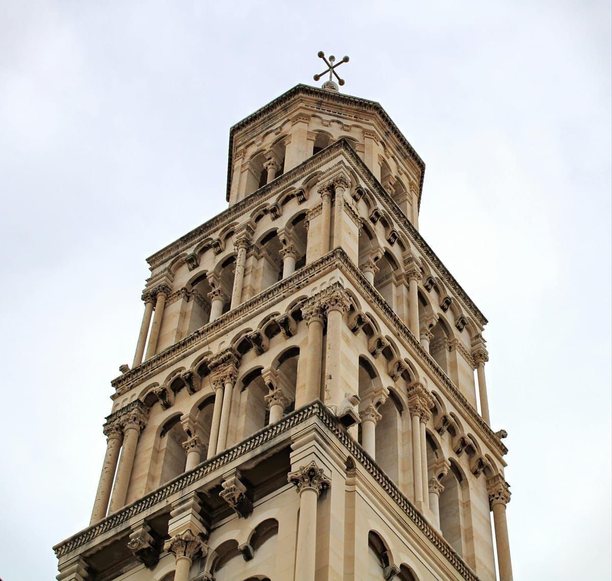 Innenhof des Diokletianpalasts in der Altstadt von Split