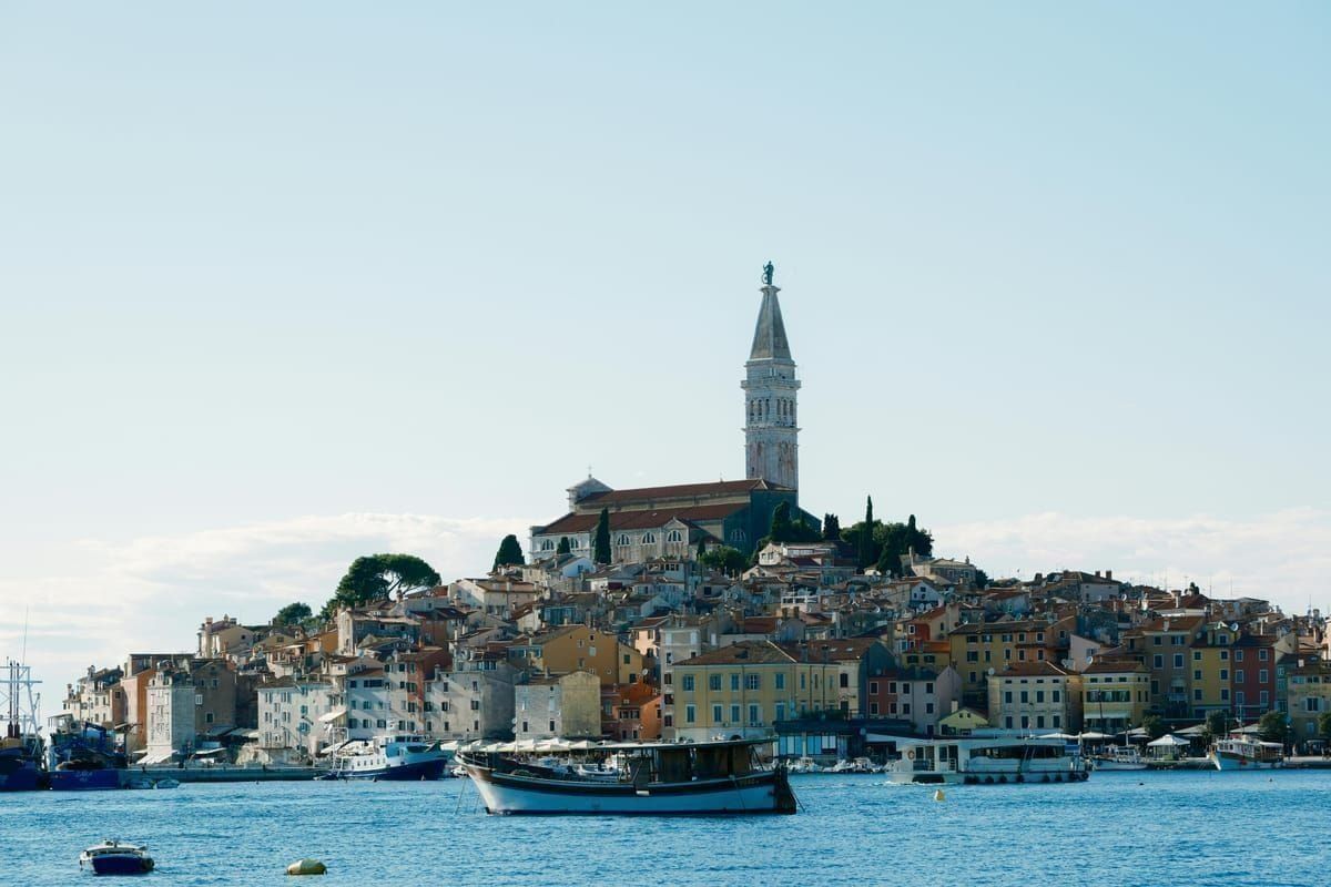 Häuser am Wasser in Rovinj